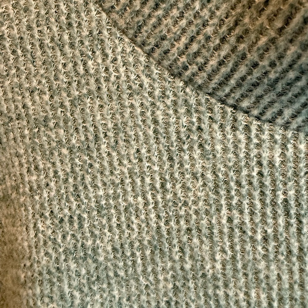 Cherish Women’s Sage Green Mock Neck Batwing Sleeve Knit Sweater Medium Soft - Picture 4 of 8